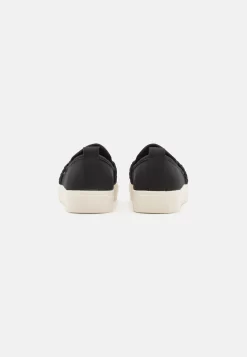 Anna Field Slip-Ons - Black -Anna Field Shop 02c1c02bf10f48da88d72371aa3834c8 scaled