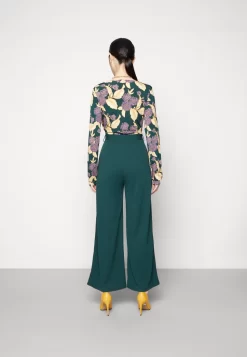 Anna Field Jumpsuit - Dark Green/Yellow 8 Anna Field Jumpsuit - Dark Green/Yellow -Anna Field Shop 03cd4744a3114e5dabc333db7a3180ff scaled
