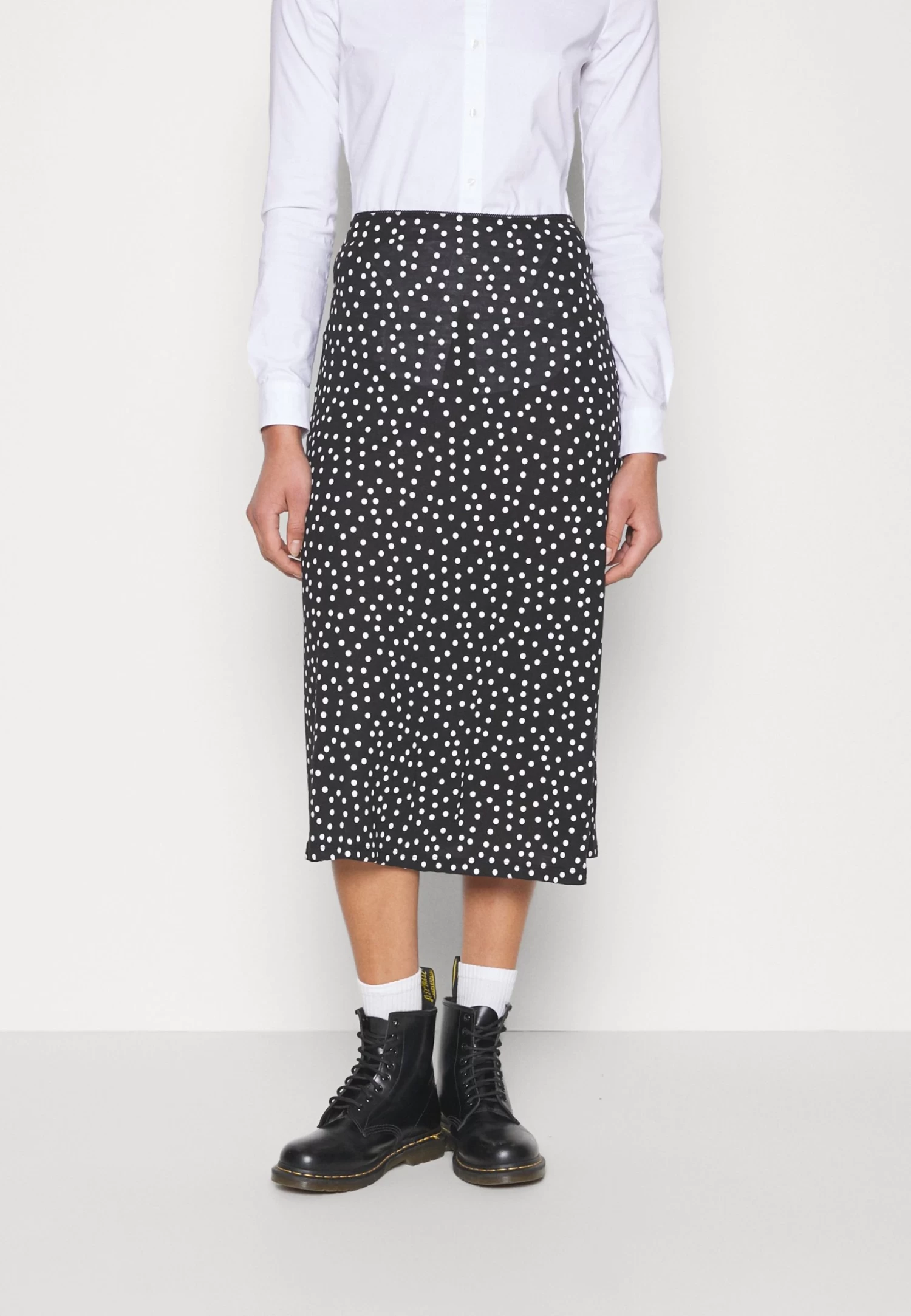 Pencil Skirt - Pencil Skirt 1 Pencil Skirt - Pencil Skirt