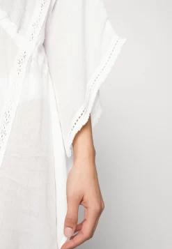 Anna Field Beach Accessory -White 11 Anna Field Beach Accessory -White -Anna Field Shop 0c7c9e292d52412dadbb221579dcd59b scaled