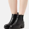 Classic Ankle Boots - Black