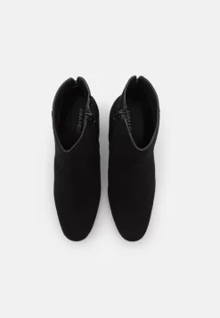 Leather - Classic Ankle Boots - Black 11 Leather - Classic Ankle Boots - Black -Anna Field Shop 21416b4c679e45d19caa5f64c74df95f scaled