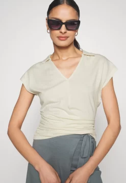 Anna Field Wrap Blouse- Blouse - Offwhite -Anna Field Shop 264c407b41a34e3e988e65c1baad508e scaled