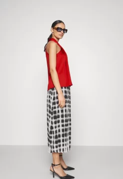 Anna Field Blouse - Red 10 Anna Field Blouse - Red -Anna Field Shop 2a6f21fae23e4e8c9472ae7cb4071c83 scaled