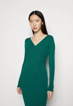 Anna Field V Ausschnitt Bodycon Midi Strickkleid - Jumper Dress -Anna Field Shop 2a92467a708c4f838fd5cca3fe2c824f scaled