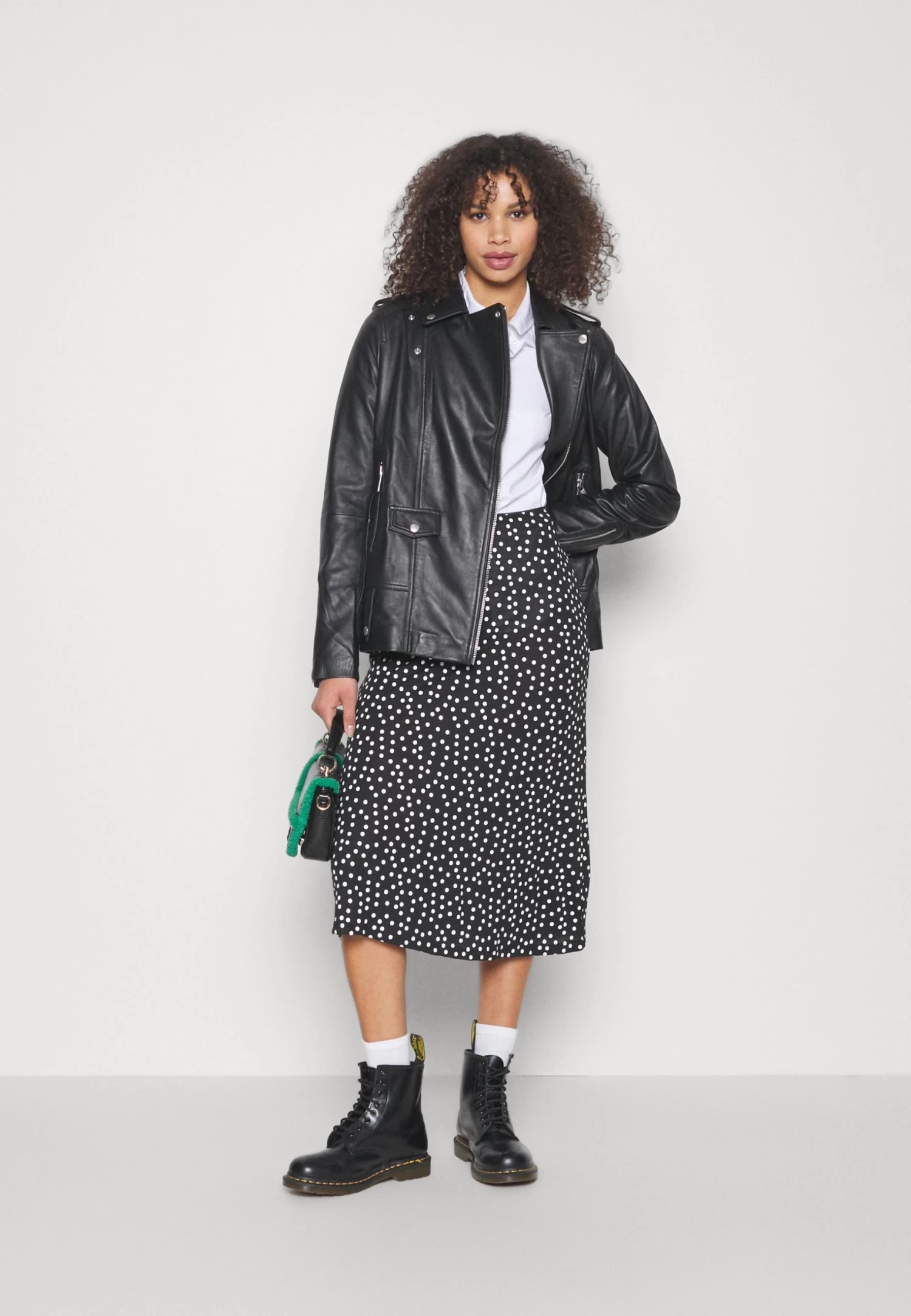 Pencil Skirt - Pencil Skirt 2 Pencil Skirt - Pencil Skirt - Image 2