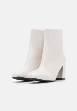 Anna Field Classic Ankle Boots - White -Anna Field Shop 34972367f14343d49d5e8780617b533c scaled