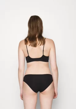 Anna Field Shannon 3 Pack - Thong -Anna Field Shop 3c1fe057098f4b4eac7b088b1205d5c4 scaled