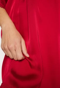 Anna Field Nightie - Red -Anna Field Shop 423938e509a64e29b8c787165c3e9a97 scaled