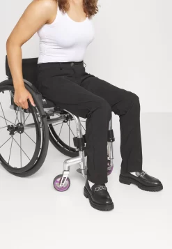 Anna Field Trousers - Black -Anna Field Shop 43b05b1a88f047a2b4ca8347982535f9 scaled