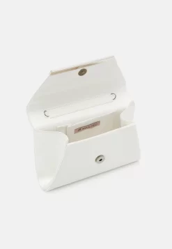 Anna Field Clutch - White 7 Anna Field Clutch - White -Anna Field Shop 47c9a715dd804bfba827d28625192017 scaled