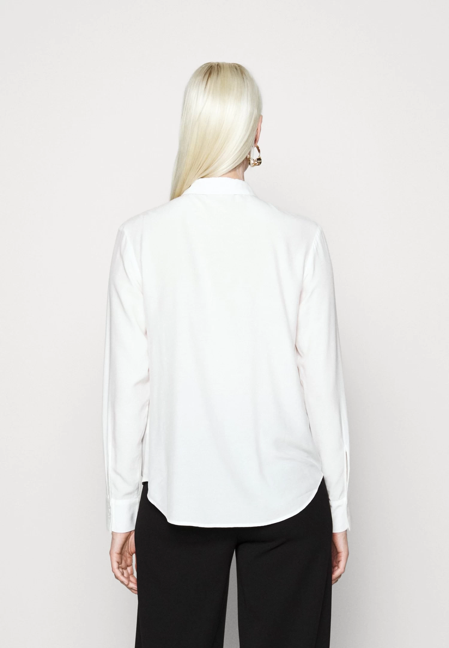 Blouse -White 3 Blouse -White - Image 3