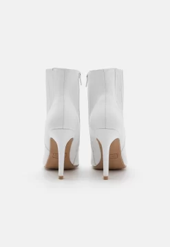 Anna Field Classic Ankle Boots - White 9 Anna Field Classic Ankle Boots - White -Anna Field Shop 5c42e5c8a3b3419bb2978d89006e8388 scaled