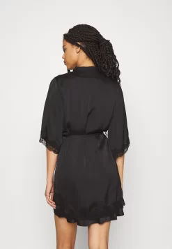 Anna Field Dressing Gown - Black -Anna Field Shop 612142ab654c4085be5aacf42732c224 scaled