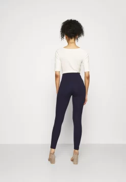 Anna Field Punto Leggings With Button Detail - Leggings - Trousers - Dark Blue 8 Anna Field Punto Leggings With Button Detail - Leggings - Trousers - Dark Blue -Anna Field Shop 6a6a1fb3054d400dba65f09e4aedb3ad scaled