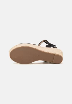 Anna Field Wedge Sandals - Wedge Sandals -Anna Field Shop 6b61aa26247a4ca48381d9e6993b4822 scaled