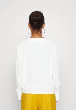 Blouse -Off-White -Anna Field Shop 6bfcc22237fe46768f1cc5d38077af42 scaled