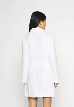 Anna Field Dressing Gown - White -Anna Field Shop 6c6255b6e48745f4b590adcdac80bac8 scaled
