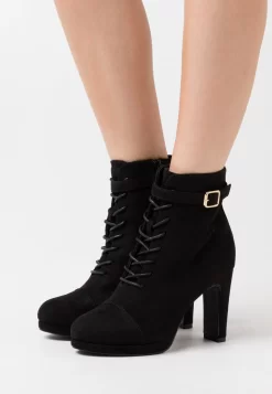 Lace-Up Ankle Boots - Black