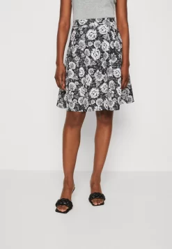 Anna Field Shop 25 Anna Field Pleated Skirt - Black/White