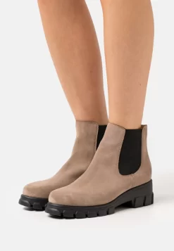 Leather - Classic Ankle Boots - Taupe