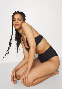 Anna Field Jagger 7Pp Brief Hw Micro - Pants - White/Black/Nude -Anna Field Shop 8cd4107b6a814b519eee2faf6c63c9fc scaled