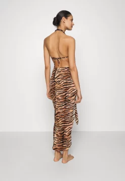 Anna Field Geo Print Sarong / 917 - Multi-Coloured - Wrap Skirt - Multi-Coloured 8 Anna Field Geo Print Sarong / 917 - Multi-Coloured - Wrap Skirt - Multi-Coloured -Anna Field Shop 8d714a8f00bc438f90b1a6d1b6f75c4c scaled