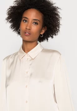 Anna Field Button-Down Blouse - Nude -Anna Field Shop 9494df468c944d6593776e948eea8554 scaled
