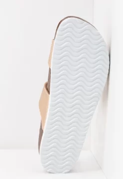 Anna Field Slippers - Rose Gold -Anna Field Shop 97a2aa3793284303a1a2c96beea9f9ee scaled