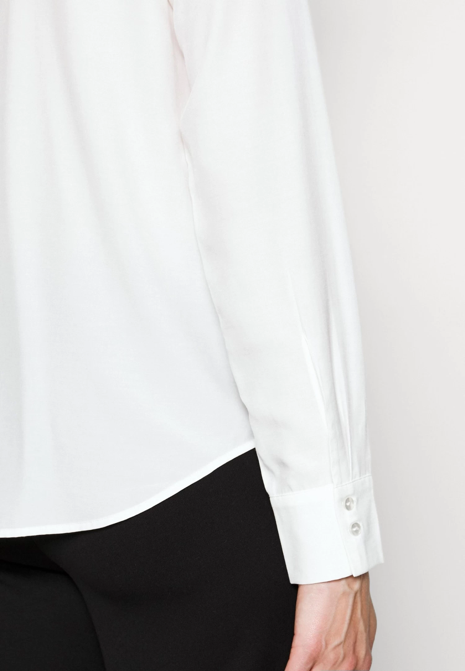 Blouse -White 6 Blouse -White - Image 6
