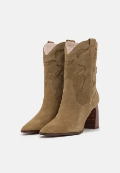Anna Field Leather - Cowboy/Biker Ankle Boot - Khaki 8 Anna Field Leather - Cowboy/Biker Ankle Boot - Khaki -Anna Field Shop a16c3fa8768d4abebc043f8d44d770d5 scaled