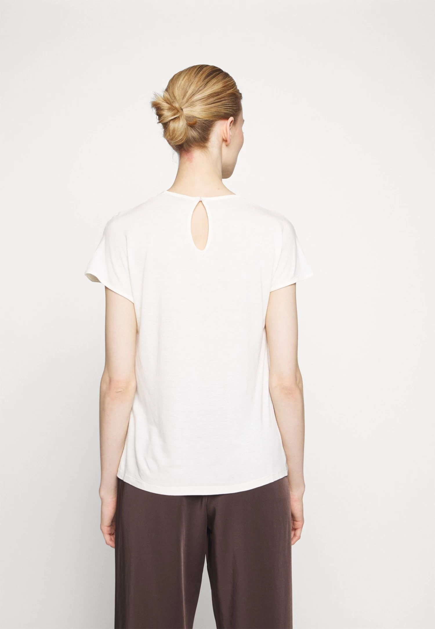 Anna Field Print T-Shirt - Off White 4 Anna Field Print T-Shirt - Off White - Image 4