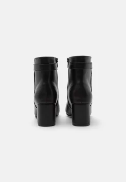 Wide Fit - Classic Ankle Boots - Black 9 Wide Fit - Classic Ankle Boots - Black -Anna Field Shop adc0dfca8e9540c2a6d8f3eff66316e5 scaled