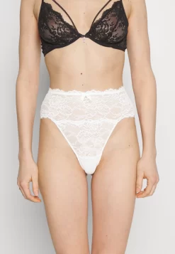 Anna Field 5 Pack - Thong -Red -Anna Field Shop c5111b68e75a4a1db36fc7df1394860a scaled