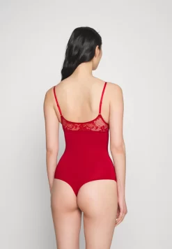 Anna Field Body - Red -Anna Field Shop c74b73b3b5eb4493b90a0160f537b1d1 scaled