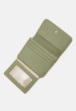 Anna Field Wallet -Light Green 7 Anna Field Wallet -Light Green -Anna Field Shop d5e001d5b2144ff2961bc5ddf3740da7 scaled