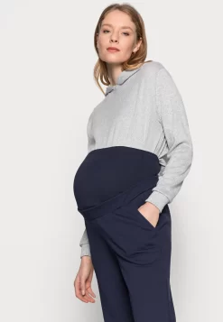 Tracksuit Bottoms - Dark Blue -Anna Field Shop da08bd6d83c64a32b70ff090ba788fcd scaled