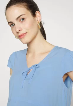 Blouse - Light Blue 9 Blouse - Light Blue -Anna Field Shop e9e38a999b924b0fbb0fcbe3da47169f scaled