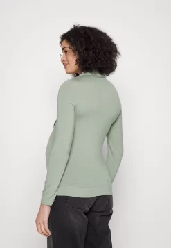 Circ Nursing Wrap Over Long Sleev - Long Sleeved Top - Light Green -Anna Field Shop ea2b524532294d7fb6a7dfde59186b11 scaled