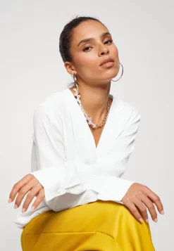 Blouse -Off-White -Anna Field Shop ecbd13de374144758fb3587a31368374 scaled