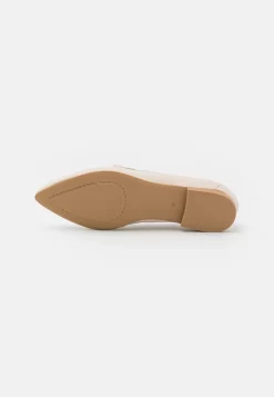 Anna Field Leather - Slip-Ons - Off White -Anna Field Shop fa0f4eac318f4b58baaeb45e08d9727f scaled
