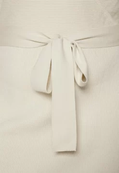 Wrap V Ausschnitt Mini Strickkleid Mit Gürtel - Jumper Dress - Off White -Anna Field Shop faacffd8bec14c42822bb0d268374b4e scaled