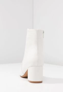 Anna Field Ankle Boots - White 12 Anna Field Ankle Boots - White -Anna Field Shop fab6e96b822a43cfb21445dd3c2dc8b2